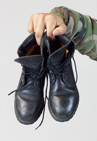 VINTAGE TIMBERLAND BLACK BOOTS