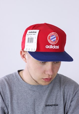 90S NWT DEADSTOCK VINTAGE MENS ADIDAS BAYERN LOGO CAP