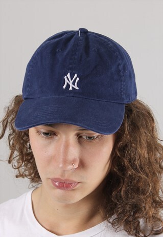 VINTAGE NEW YORK YANKEES BASEBALL CAP HAT