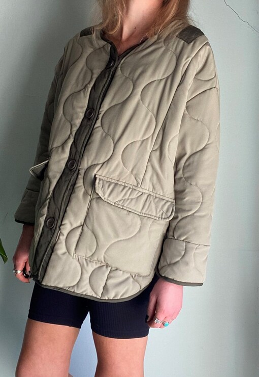 garment image