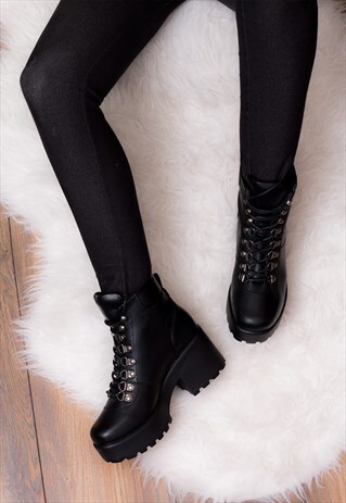 SHOTGUN 3 LACE UP HEELED ANKLE BOOTS - BLACK LEATHER STYLE