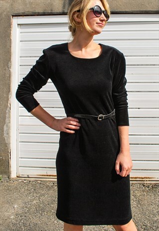 VINTAGE 90S BLACK VELVET DRESS