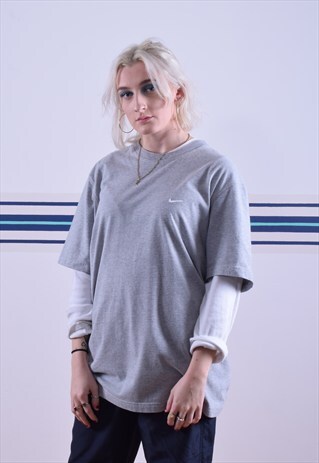 GREY NIKE EMBROIDERED T-SHIRT