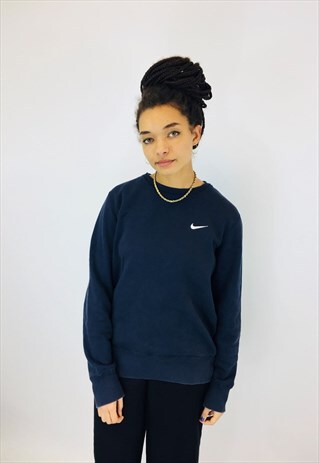 NIKE EMBROIDERED SWOOSH SWEATSHIRT
