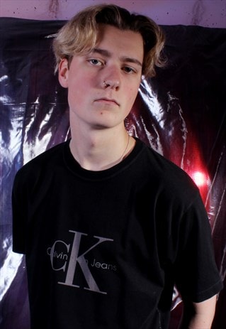 VINTAGE CALVIN KLEIN BLACK TEE