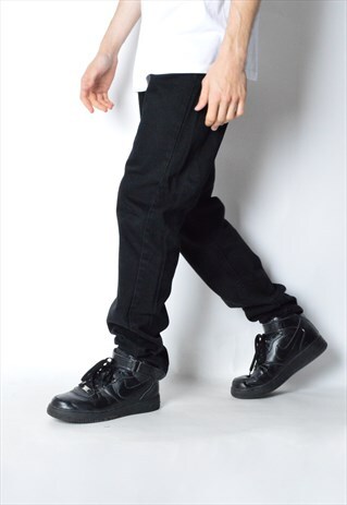 VINTAGE 90S BLACK MINIMALIST LEVIS 615 JEANS
