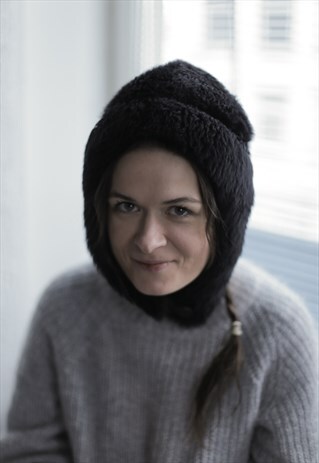 VINTAGE 60'S BLACK SHEARLING HAT