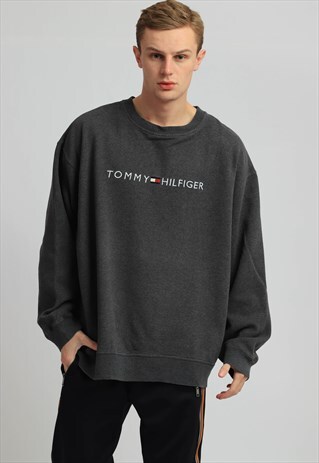 VINTAGE TOMMY HILFIGER SWEATSHIRT