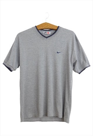 VINTAGE NIKE T-SHIRT 90S GREY LOGO SOLID V-NECK SHORT SLEEVE