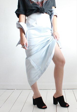 VINTAGE 90S HANDMADE EGGSHELL BLUE LONG SKIRT & SCARF
