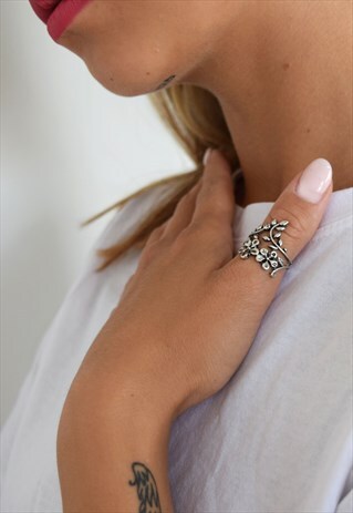 ANTIQUE STATEMENT RING