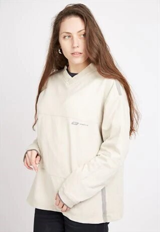 VINTAGE REEBOK SWEATSHIRT