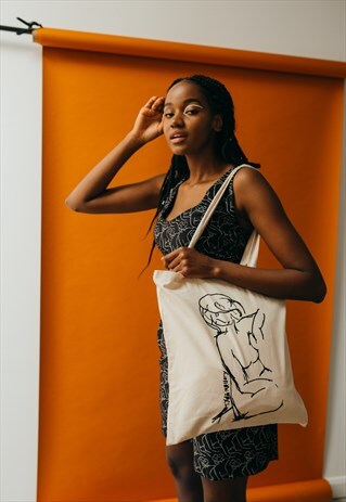 NUDES SKETCH TOTE
