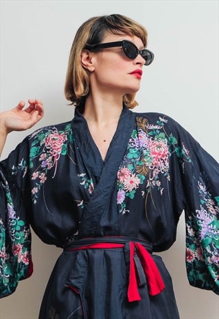 VINTAGE SILK KIMONO