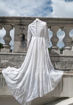 Vintage Bridal Dress with Long Tail from 40s