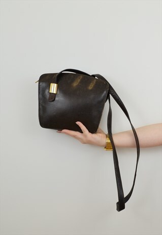LEATHER SHOULDER BAG