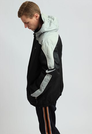 VINTAGE NIKE PADDED JACKET