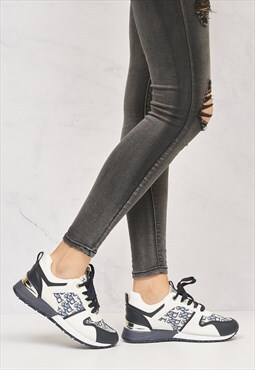 Mi Amor D-Logo Lace Up Trainer in Navy