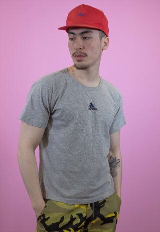 VINTAGE ADIDAS T SHIRT