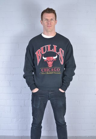 VINTAGE LEE BLACK CHICAGO BULLS COLLEGE SWEATSHIRT