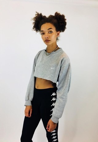 VINTAGE NIKE BIG SWOOSH CROPPED SWEATSHIRT