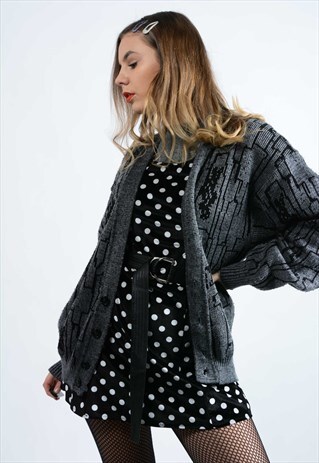 VINTAGE CARDIGAN WITH GRUNGE KNIT PATTERN IN GREY