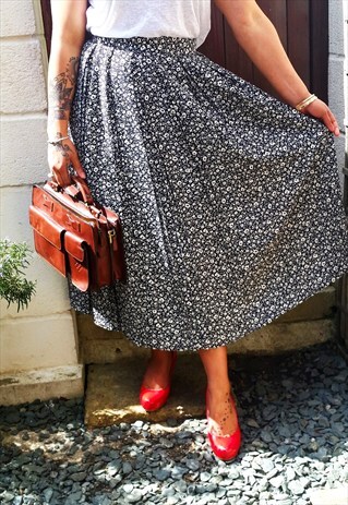 VINTAGE FLORAL MAXI SKIRT