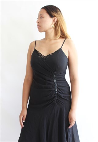 VINTAGE BLACK Y2K STYLE LACE DETAIL DRESS
