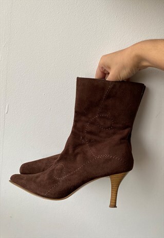 VINTAGE 90S MINIMALIST ANKLE BOOTS HEELED BROWN