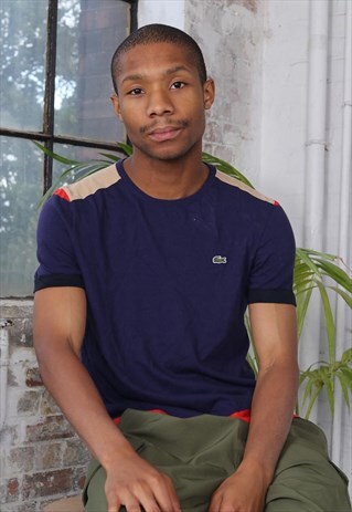 VINTAGE LACOSTE CHEST LOGO T-SHIRT NAVY BLUE