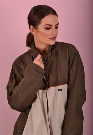GREEN NIKE SHELL JACKET GTJ3568