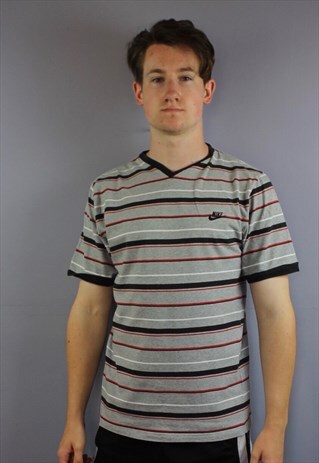 VINTAGE NIKE T SHIRT IN GREY STRIPES WITH EMBROIDERED SWOOSH