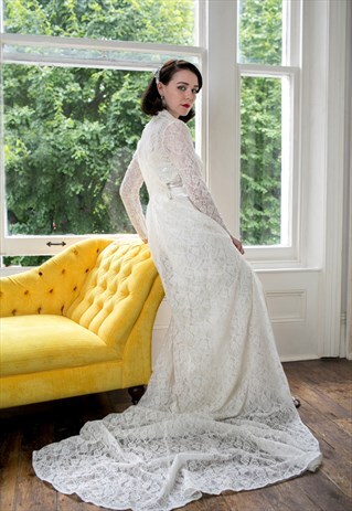 1940S VINTAGE LACE WEDDING COAT, HIGH LACE COLLAR LONG TRAIN