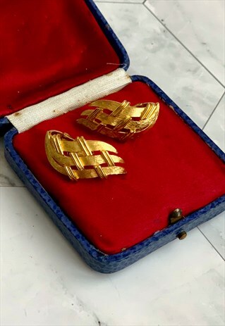 VINTAGE 60S GOLD STATEMENT STREETWEAR CLIP ON EARRINGS