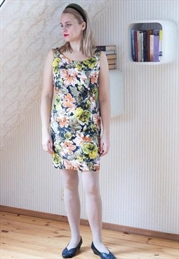 Colorful floral sleeveless dress