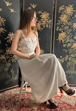 70's Vintage White Ladies Slip Style Midi Dress Embroidery