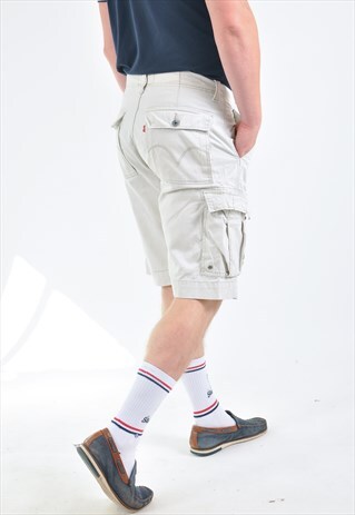 VINTAGE 90'S LEVI'S CARGO SHORTS