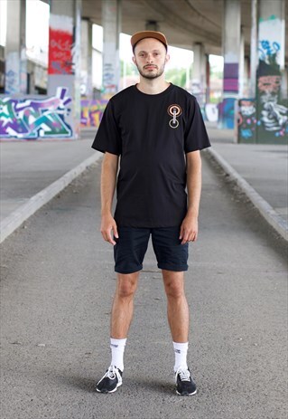 OVERSIZED SHORT SLEEVED T-SHIRT IN BLACK