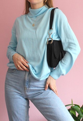 LIGHT BLUE HIGH-NECK JUMPER