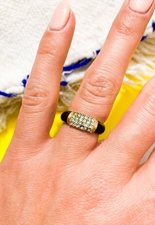 1980'S RHINESTONE STUDDED ENAMEL RING