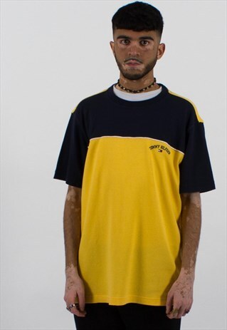 VINTAGE TOMMY HILFIGER SPELL OUT T-SHIRT