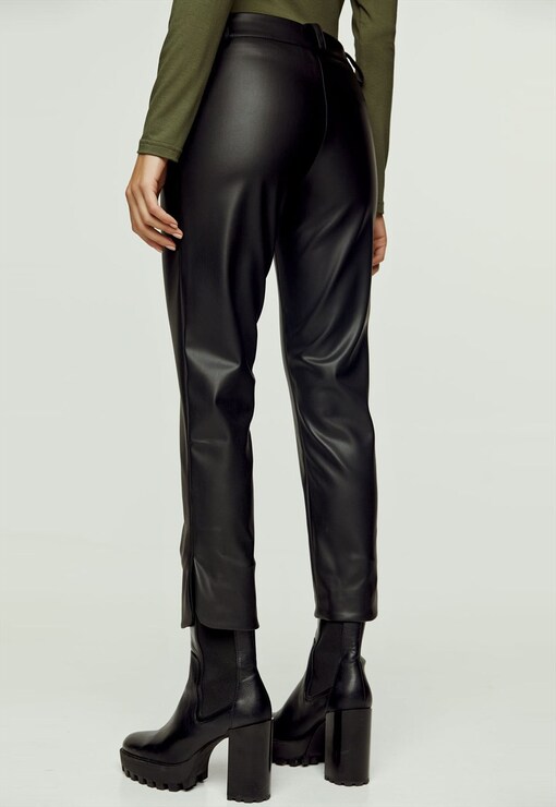 garment image