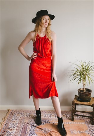 VINTAGE 1990S RED VELVET MIDI DRESS WITH POCKETS