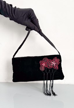 Vintage Y2K adorable floral velvet handbag in soft black