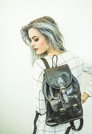 SOFT LEATHER RUCKSACK BACKPACK IN GLOSS BLACK