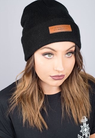 LEATHER PATCH BLACK BEANIE