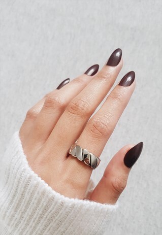 SILVER THICK WOVEN ROPE-STYLE RING (SURGICAL STEEL)