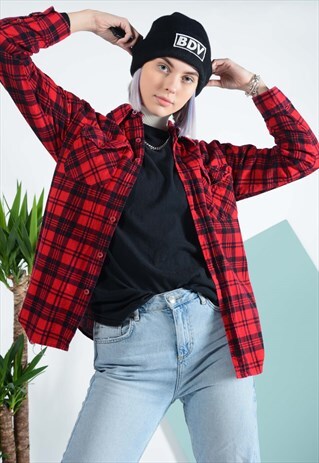 FLANNEL CHECKED SHIRT IN RED.