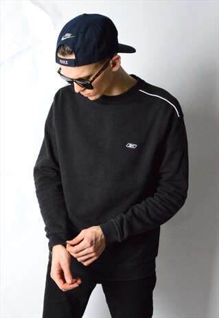VINTAGE 90S BLACK MINIMALIST REEBOK SWEATSHIRT