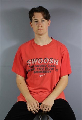 VINTAGE NIKE SWOOSH T-SHIRT IN PINK WITH GRAPHIC PRINTED LOG